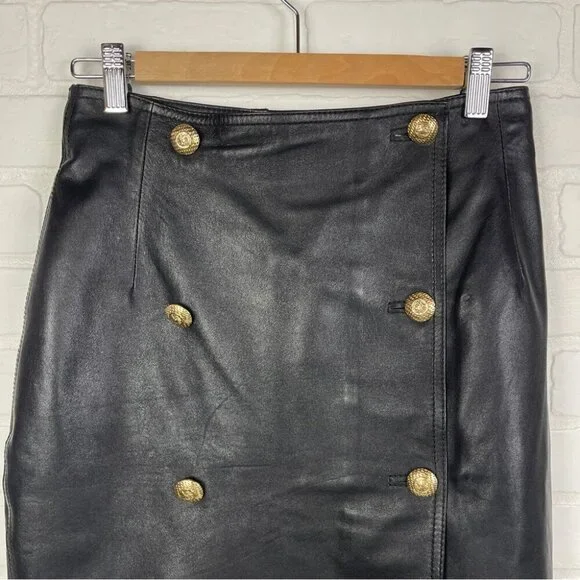 ❌SOLD❌ Black 100% Leather Wrap pencil skirt gold buttons office Made in Italy - Picture 3 of 8